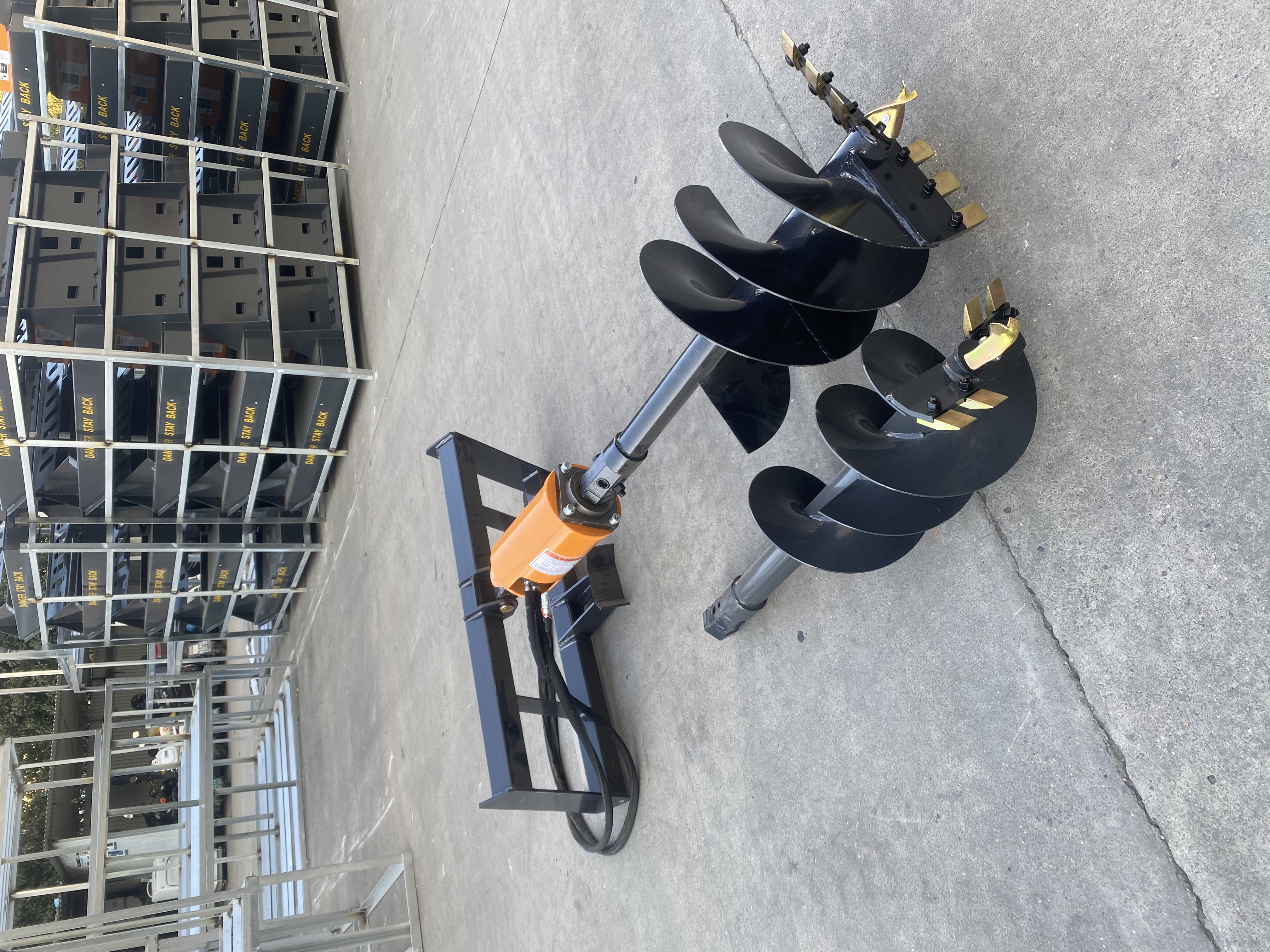 Auger Drill Bit Skid Steer Auger Comes with auger dimensions:12 in & 18 in  Garden Plant Flower Bulb Auger Spiral Hole Drill Rapid