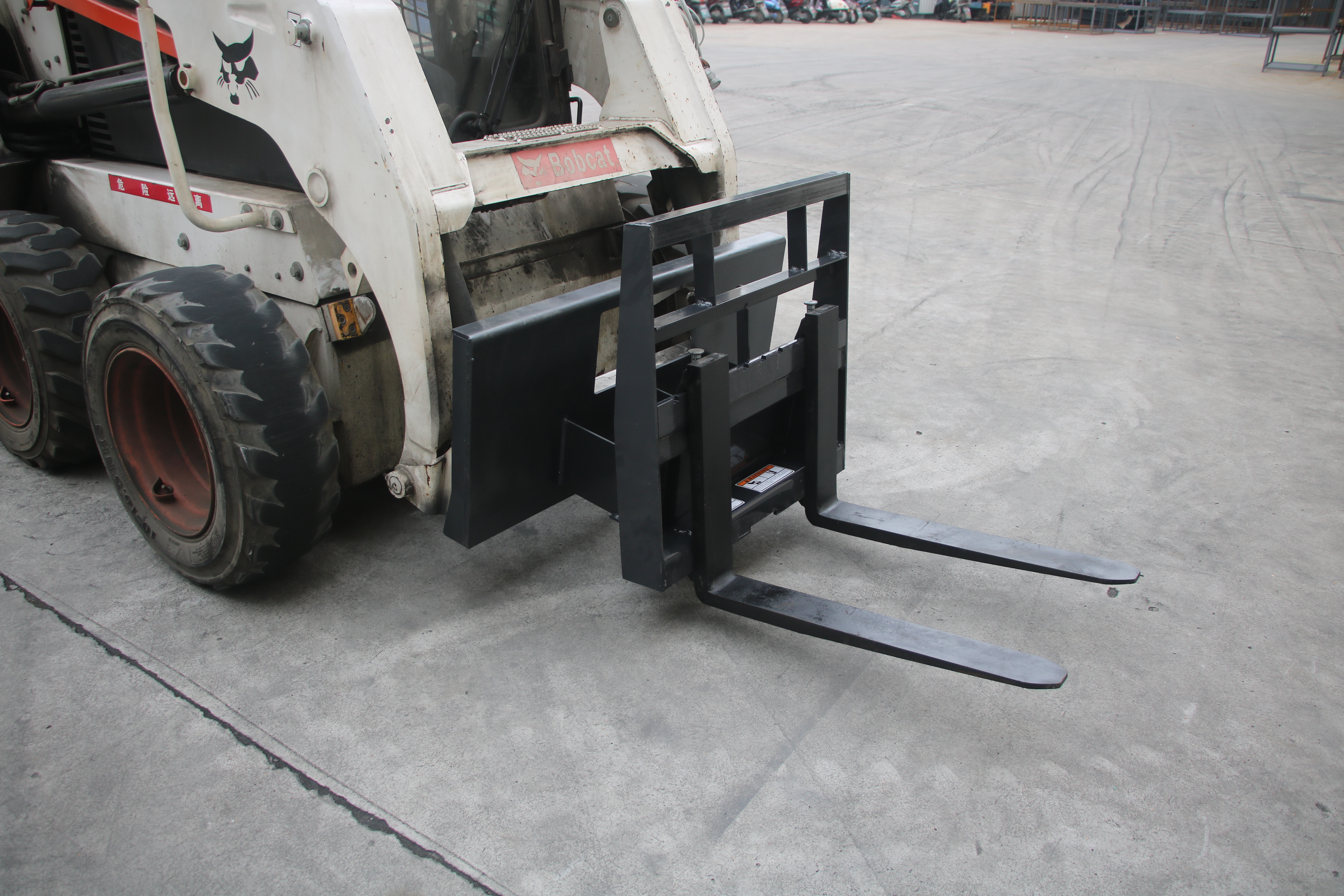 39" MINI SKID STEER PALLET FORK Frame Attachment Fork Blades, Rated to 2,500 lbs